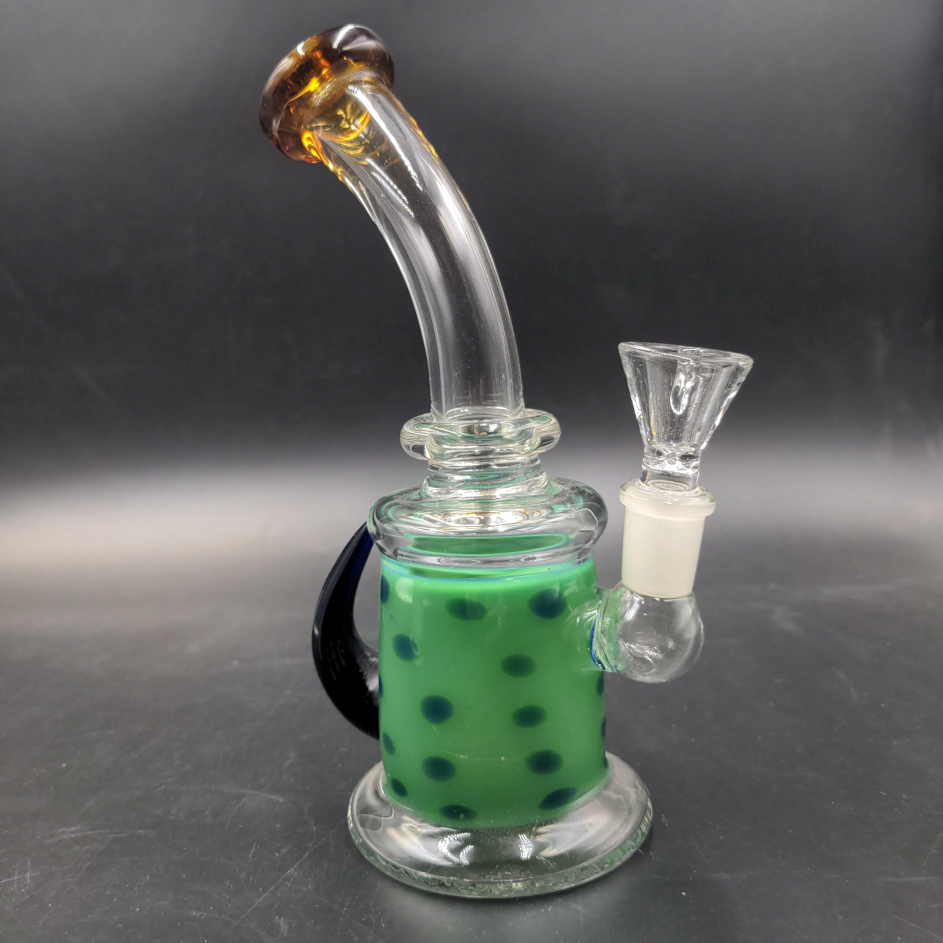 7 Polkadot with horn bong