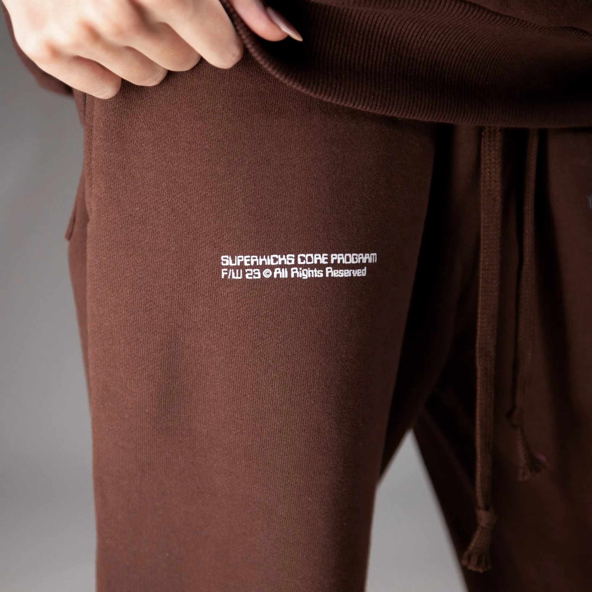 CORE 3.0 UNISEX SWEATPANT “BROWN”