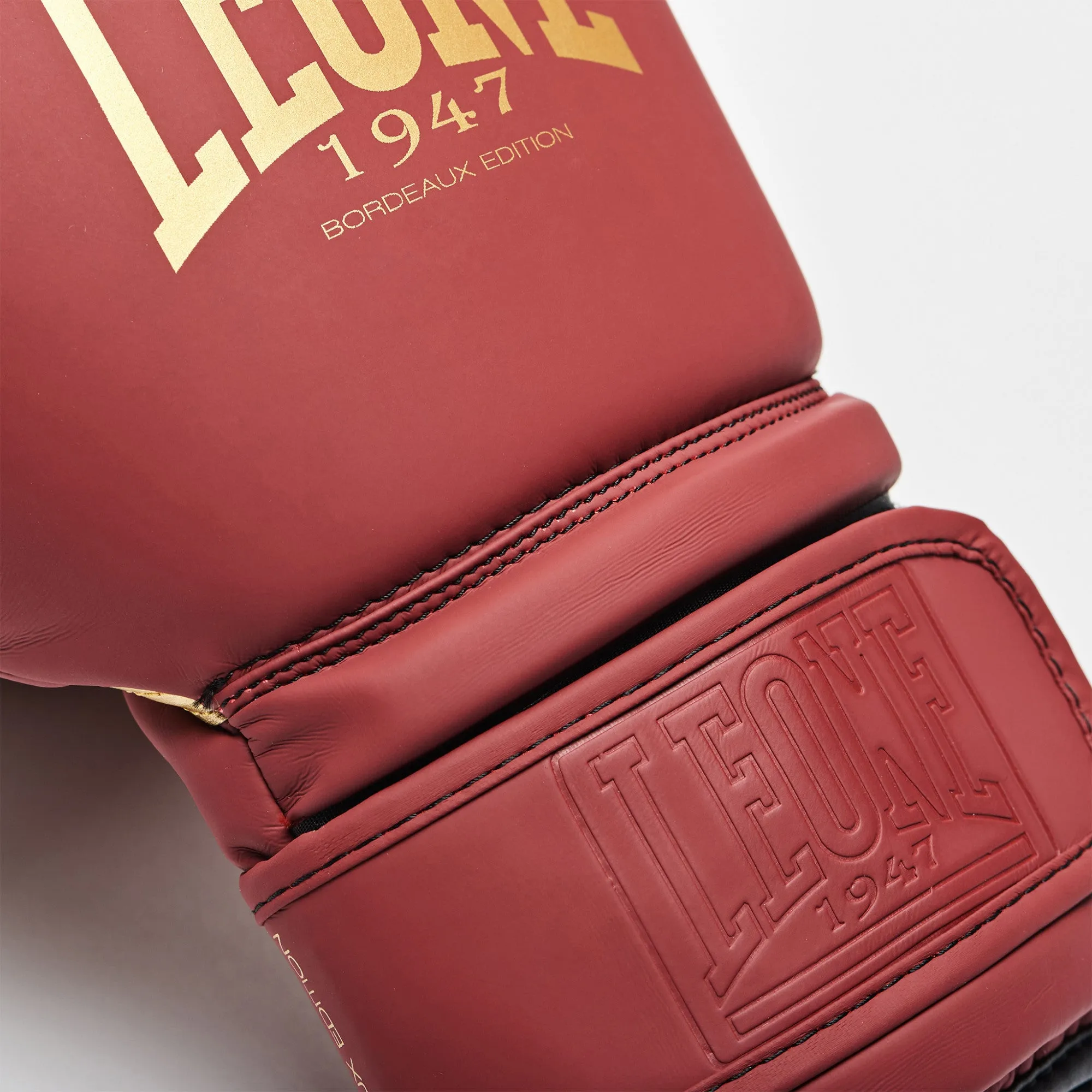 Leone Bordeaux boxing glove Limited Edition GN059X