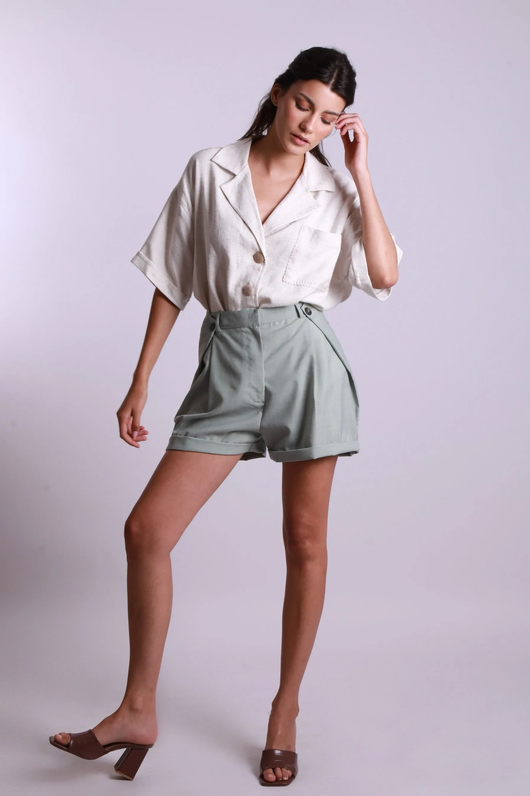 MAISON BEIGE SHORT AJUSTABLE VERT