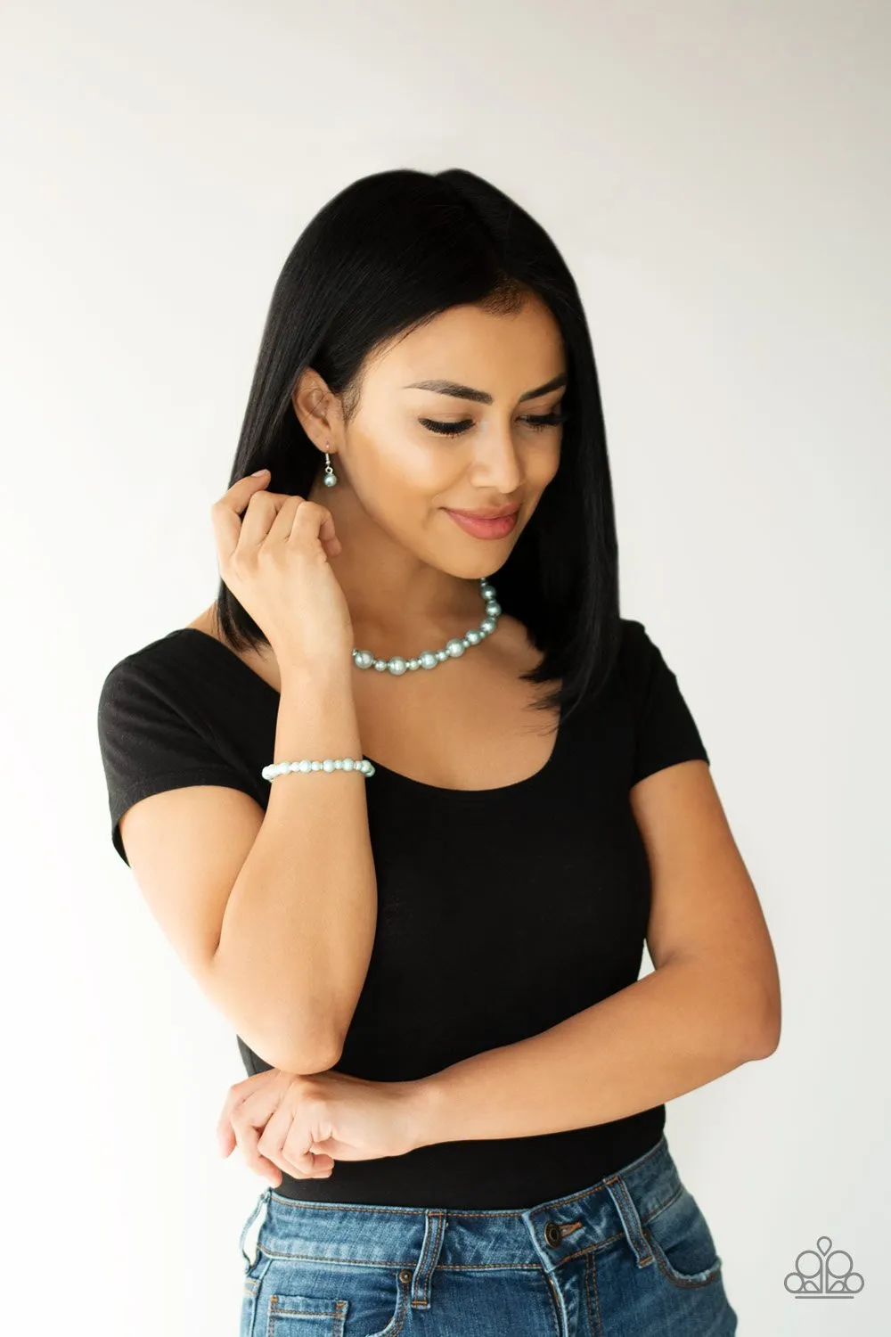 Paparazzi Pearl Heirloom - Blue Necklace