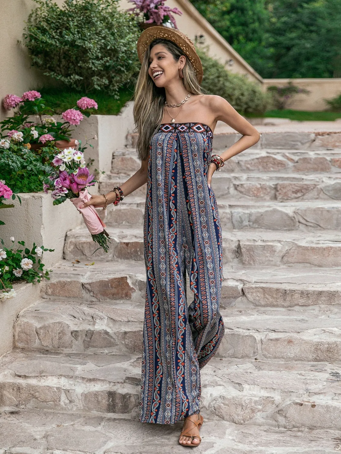 Sunset and Swim – Bedruckter Tube-Jumpsuit mit weitem Bein und Bindeband